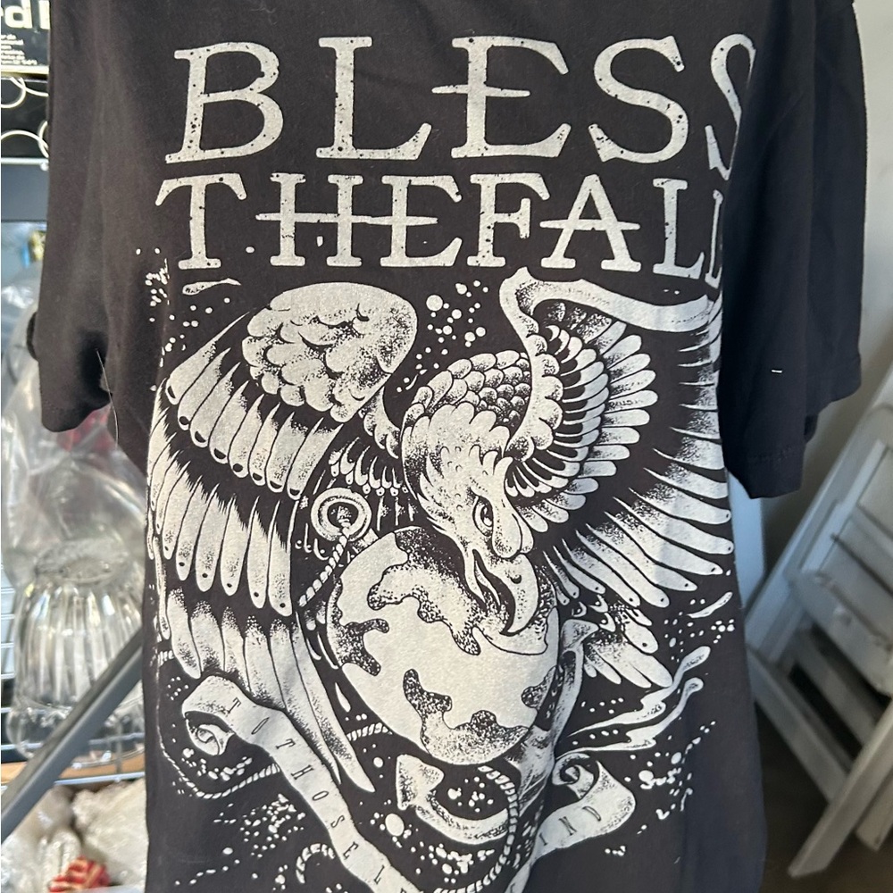 Bless the fall guys shirt size small as is condition